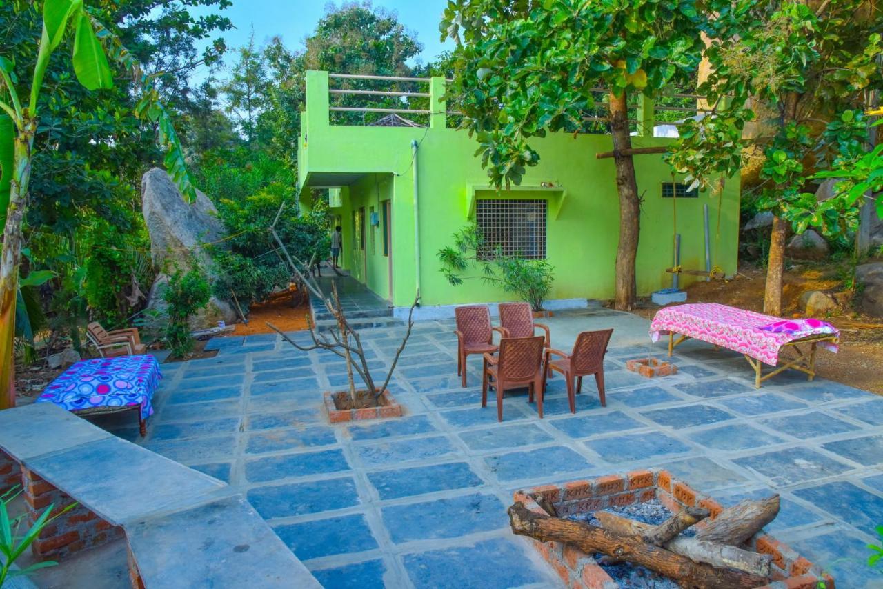 Gopi Plantation Homestay Hampi Eksteriør bilde