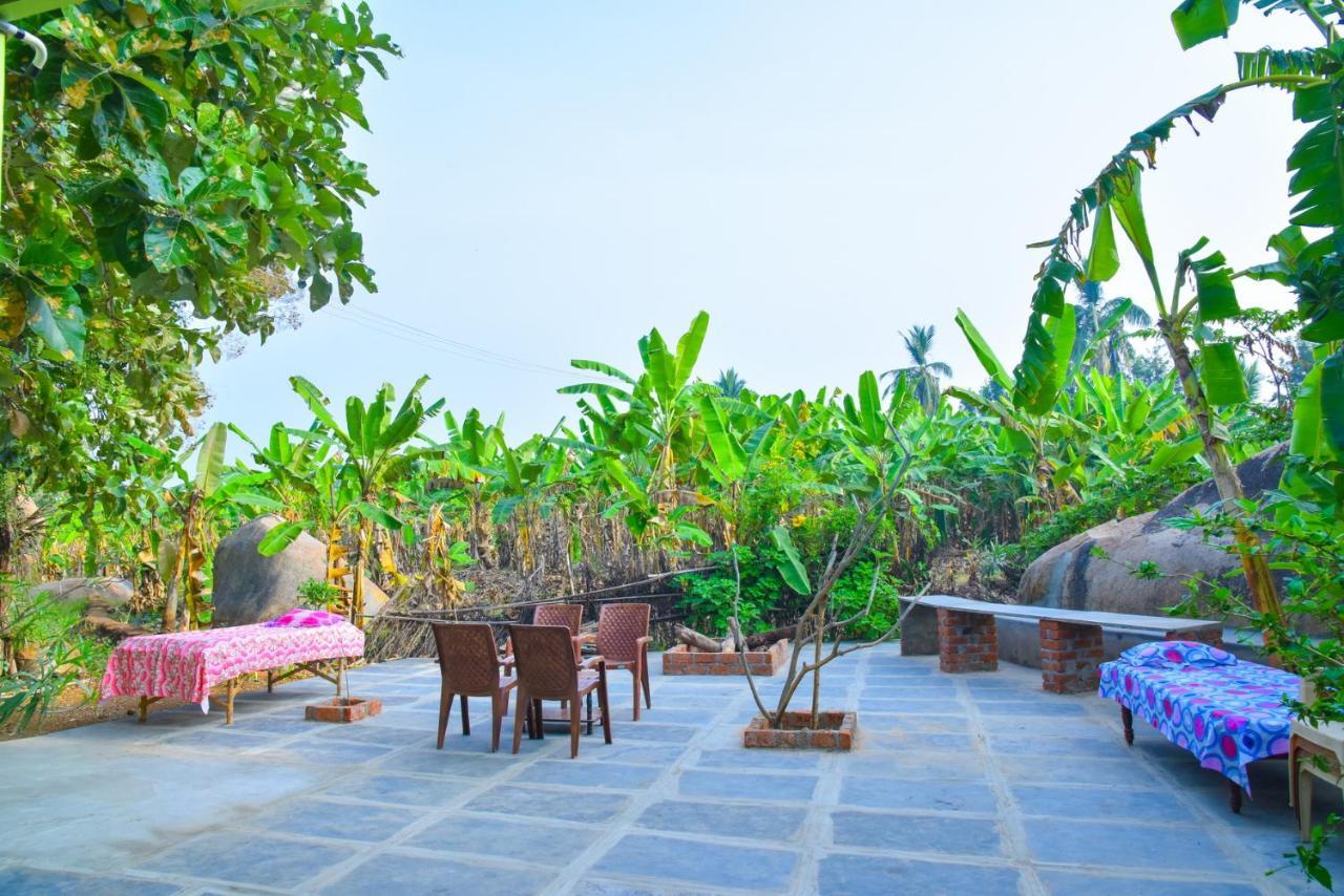 Gopi Plantation Homestay Hampi Eksteriør bilde
